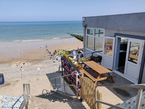 Property grounds - The Plaice -  Wake up to panoramic sea views in The Plaice, Sheringham (Sheringham)