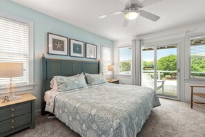 5 bedrooms, iron/ironing board, WiFi, bed sheets