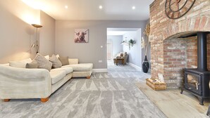 Unclassified image, 5 of 25, button - Sea Breeze (Morpeth)