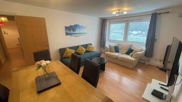 Smart TV, DVD player