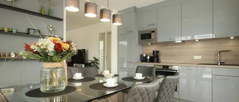 Fridge, microwave, oven, dishwasher