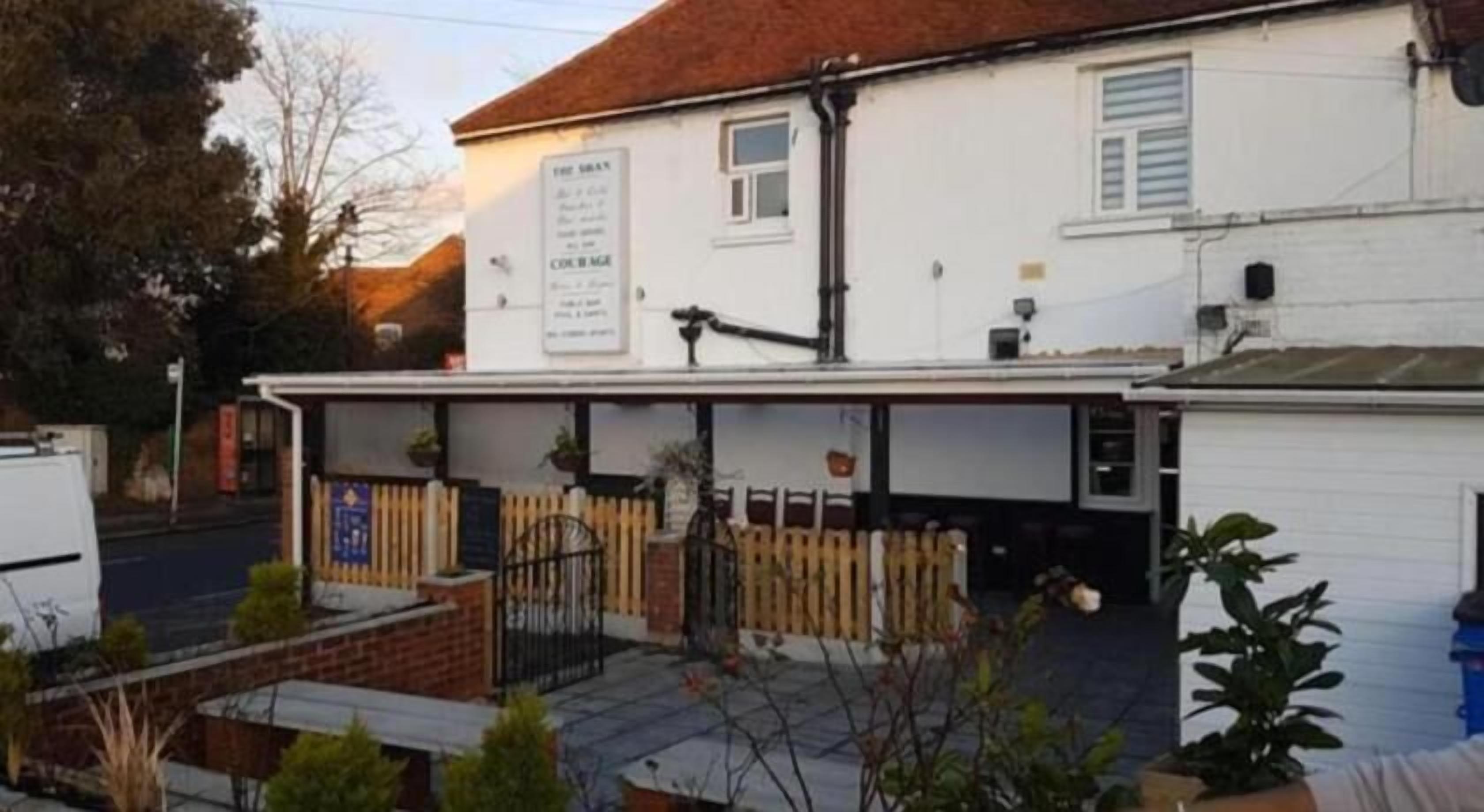 المنشأة من الخارج