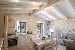 Kühlschrank, Ofen, Herdplatte, Geschirrspüler