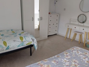 Casa de campo | Decoración personalizada, muebles diferentes y wifi gratis