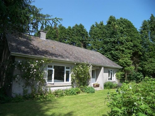 Glenauld Cottage -  a cottage that sleeps 6 guests  in 3 bedrooms