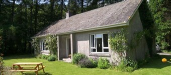 Glenauld Cottage -  a cottage that sleeps 6 guests  in 3 bedrooms