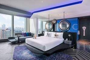 Minibar, in-room safe, laptop workspace, blackout curtains - W Changsha (Changsha)