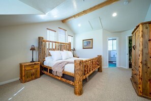 2 bedrooms, iron/ironing board, travel cot, free WiFi - Bigfoot’s Alpine Retreat MH710|By Powder Mtn |Hot Tub (Eden)