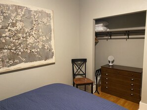 2 chambres, fer et planche Ă repasser, Wi-Fi, draps fournis
