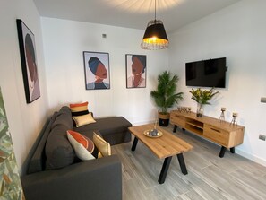 Smart TV - Villa El Pino (Chiclana de la Frontera)