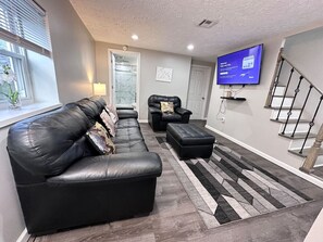 Smart TV, fireplace, computer monitors