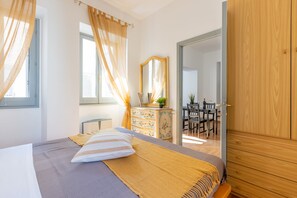 2 Schlafzimmer, Bügeleisen/Bügelbrett, kostenloses WLAN, Bettwäsche