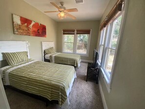 3 Schlafzimmer, Bügeleisen/Bügelbrett, kostenloses WLAN, Bettwäsche