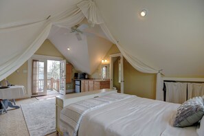 1 bedroom, iron/ironing board, free WiFi, bed sheets