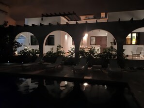 Ulkouima-allas, lämmitetty uima-allas