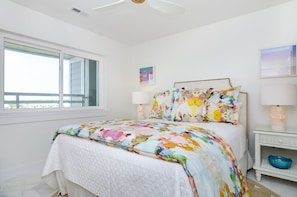 3 bedrooms, iron/ironing board, WiFi, bed sheets - Premier Oceanfront Condo w Rooftop Deck (Carolina Beach)