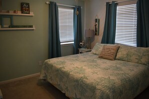 4 Schlafzimmer, Bügeleisen/Bügelbrett, kostenloses WLAN