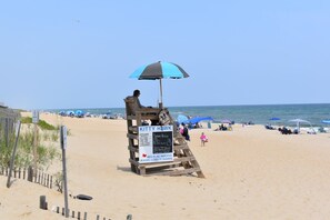 Am Strand, Liegestühle