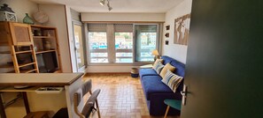 TV - Studio SUR LE Port DE Plaisance (Port-Vendres)