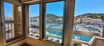 Studio SUR LE Port DE Plaisance