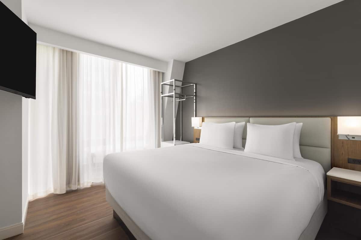 Suite, 1 King-Bett, barrierefrei, Kochnische (with Sofabed)
