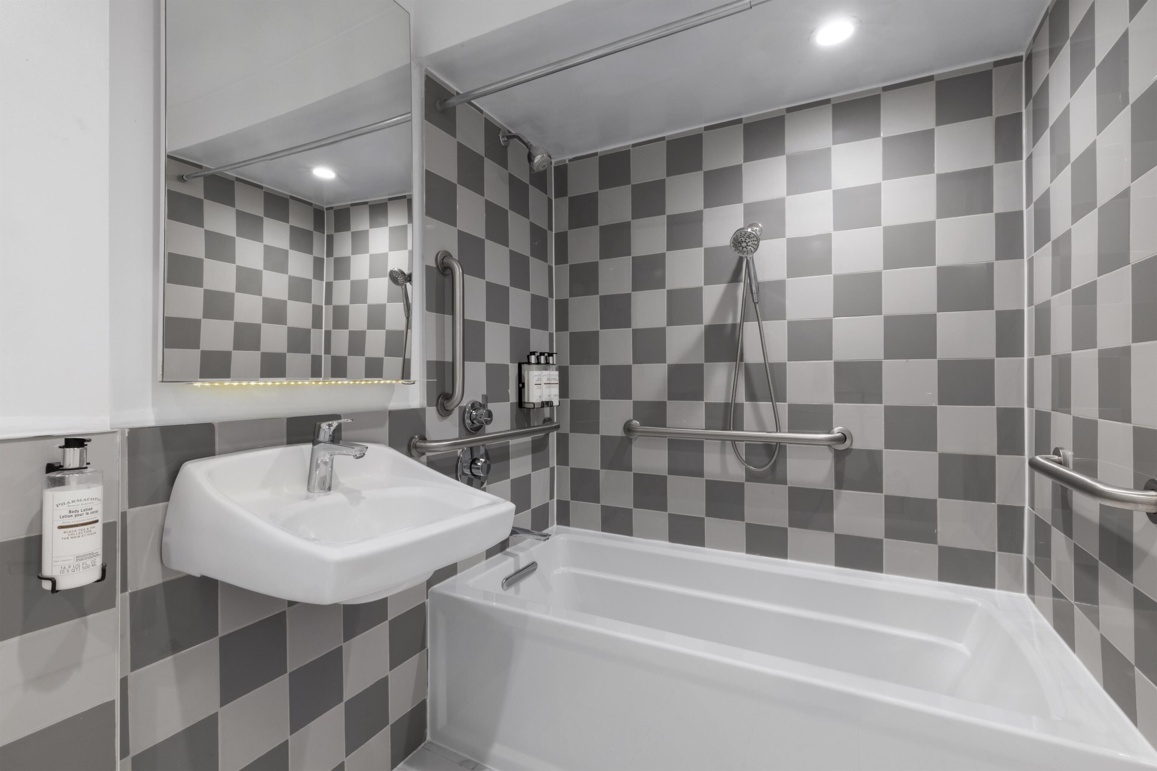 Photo - Best Western Premier Empire State Hotel