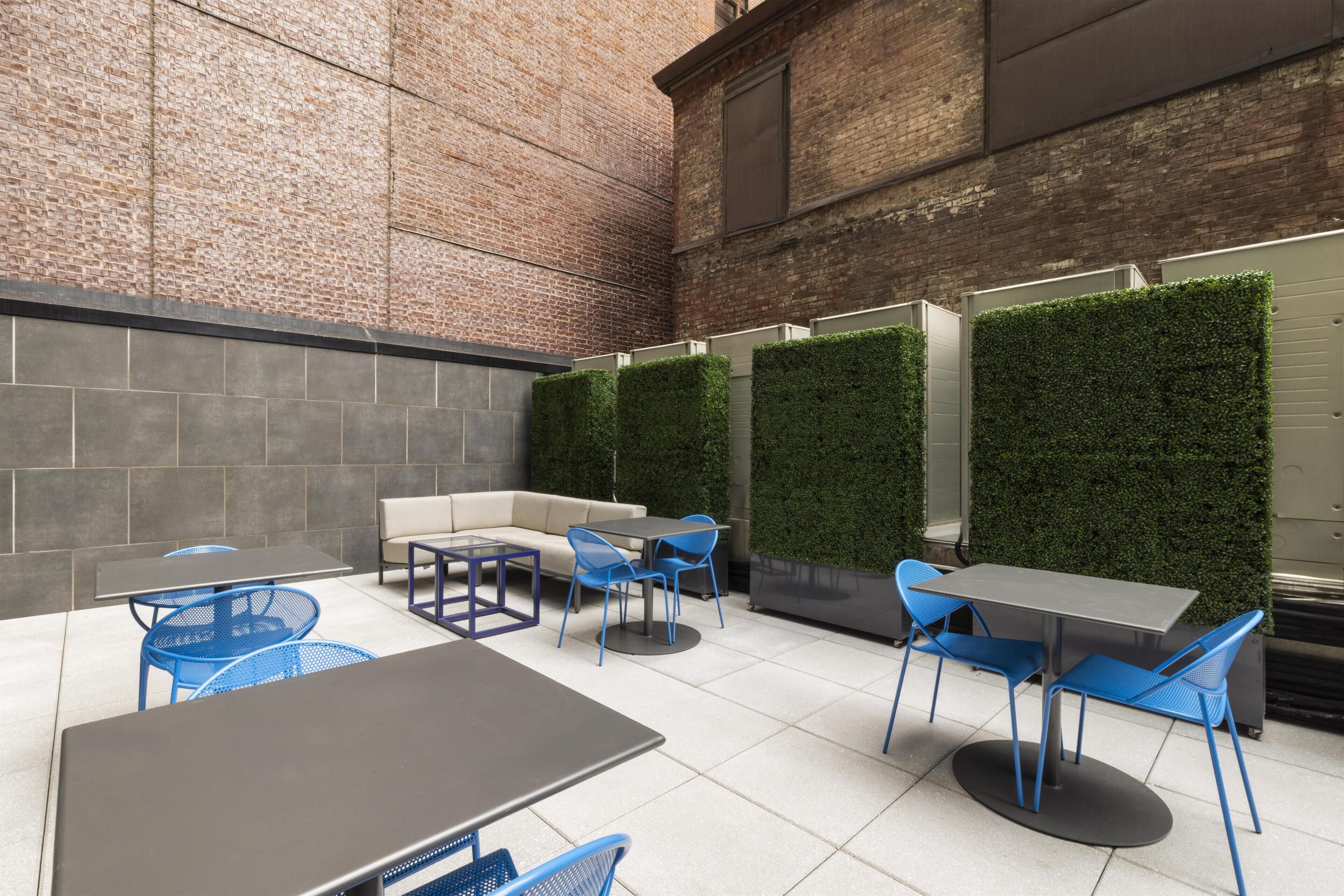 Photo - Best Western Premier Empire State Hotel