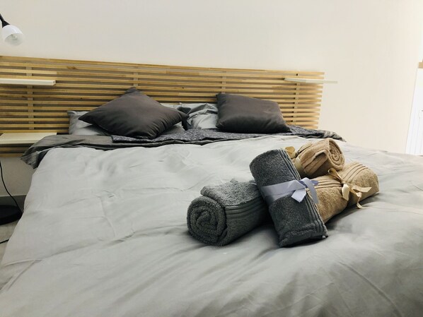 1 bedroom, free WiFi, bed sheets