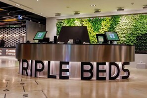 Unclassified image, 2 of 4, button - Green World Triplebeds (Taipei)