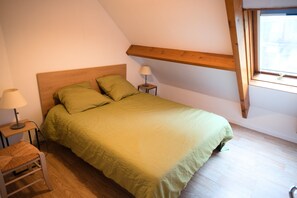 3 chambres, accès au Wi-Fi (inclus)