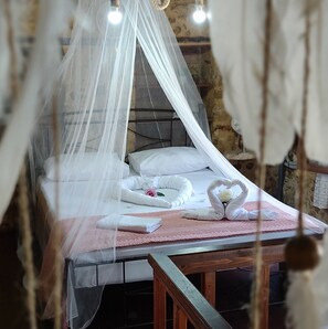 1 bedroom, iron/ironing board, free WiFi, bed sheets - Filia's Traditional House, old town in Heraklion (Heraklion)