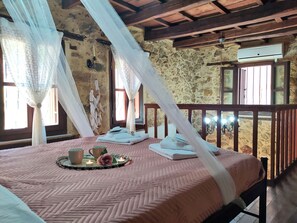 1 chambre, fer et planche à repasser, accès au Wi-Fi (inclus)