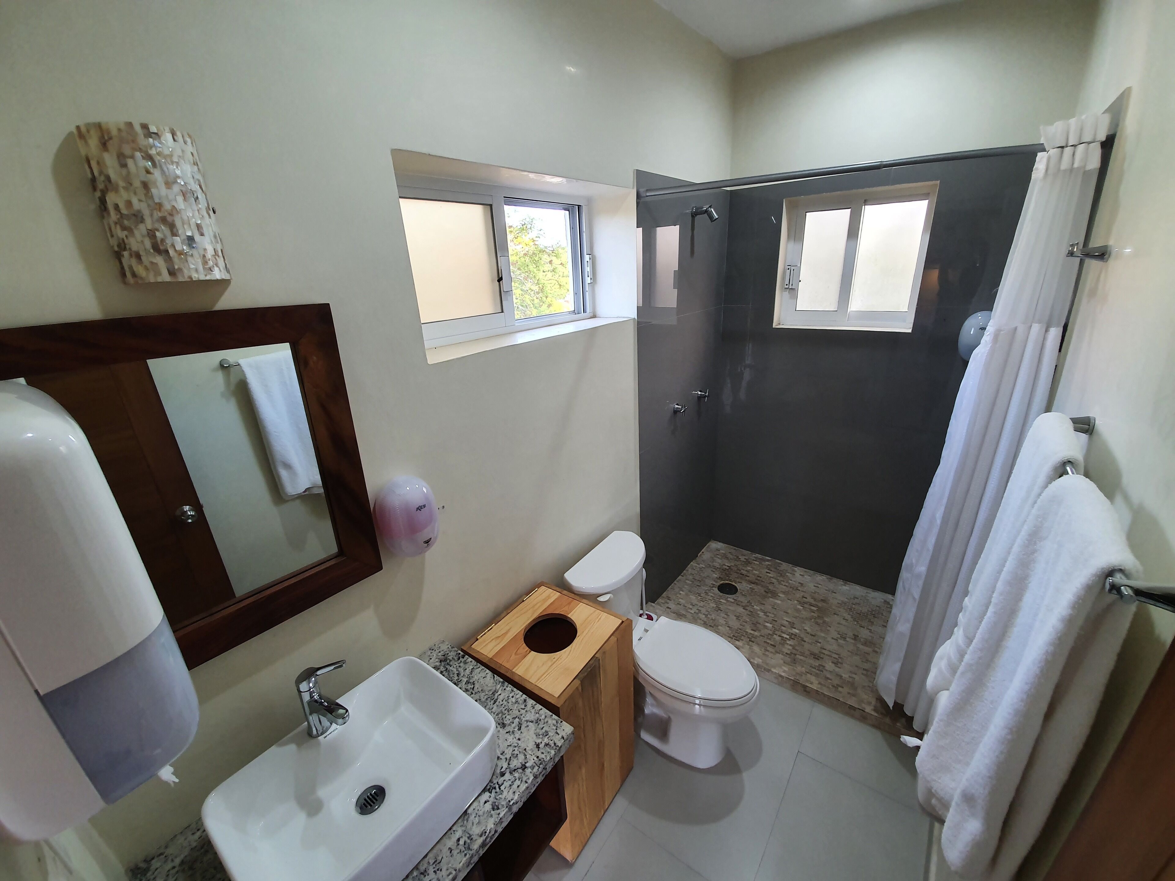 Wi-Fi gratuit, draps fournis