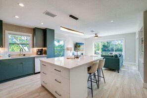 Kitchen - Going Coastal (Anna Maria)
