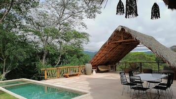 Alberca al aire libre