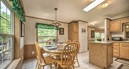 Deck, Fire Pit & Yard: Mountain Escape!