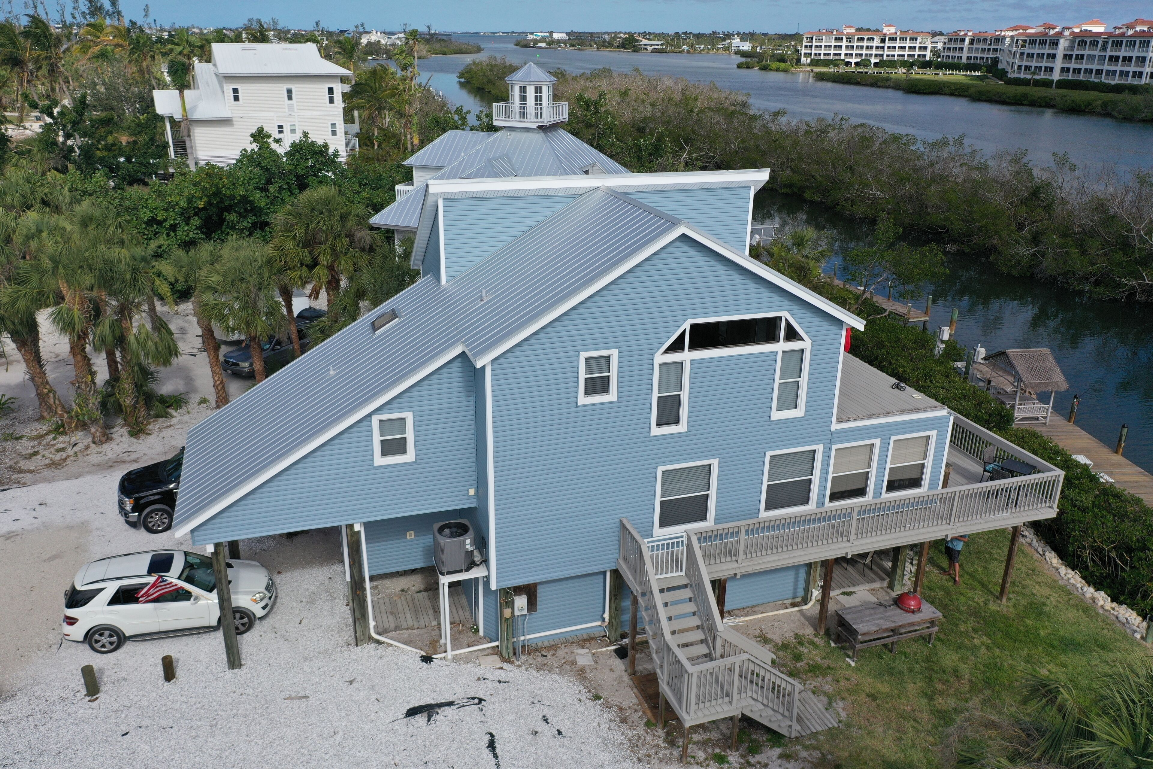 Large, Updated,  Palm Island home. Don Pedro.  Huge Dock, Superb Boating access 