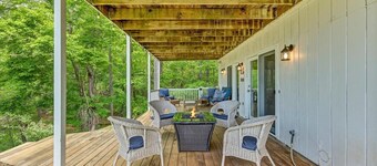 Lakefront Hudson Haven-Quiet Cove w/ Dock, Kayaks, Firepit!