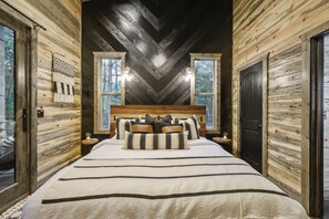 4 habitaciones, tabla de planchar con plancha y cuna de viaje 