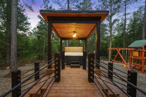 Tina de hidromasaje al aire libre