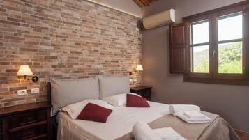 2 bedrooms, free WiFi, bed sheets, wheelchair access