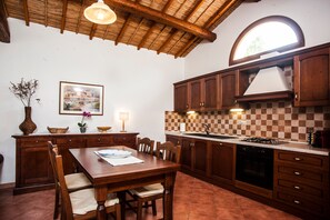 Fridge, oven, stovetop, dishwasher - Holiday Home "Asfodeli" with Wi-Fi, A/C & Garden (Teulada)