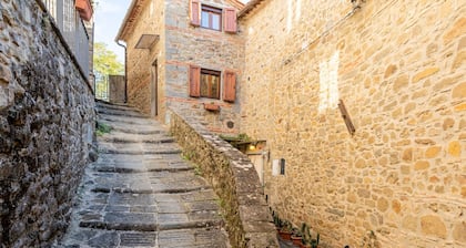 Apartment "Il Belvedere sulla Valle House" with Mountain View, Wi-Fi & Terrace