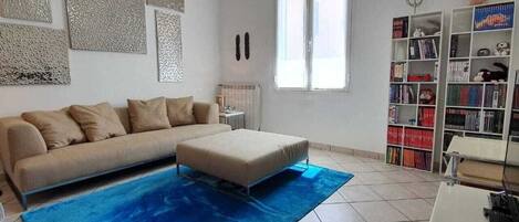 Fernseher, Stereoanlage