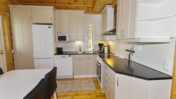 Fridge, microwave, dishwasher, cookware/dishes/utensils