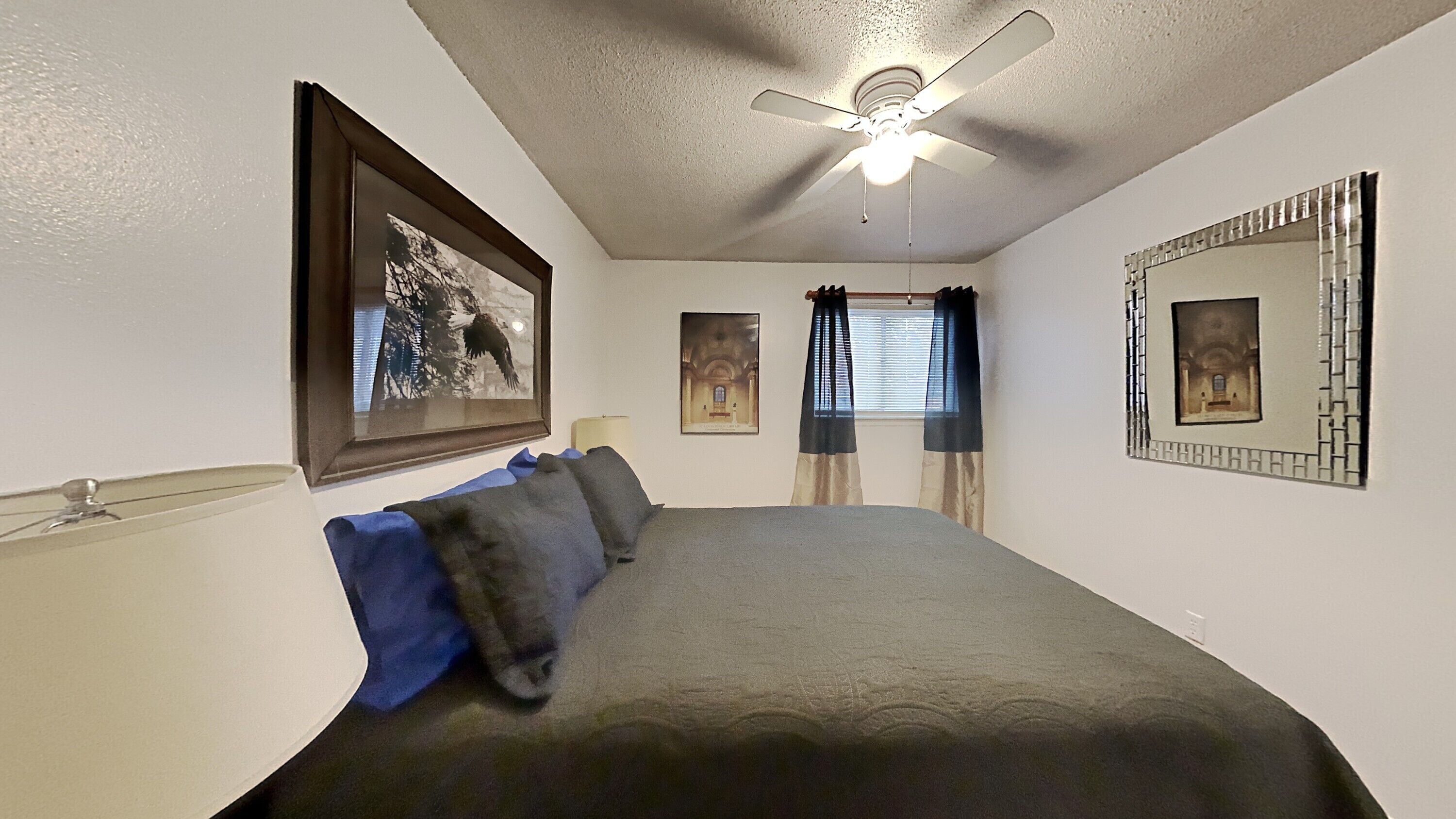 2 bedrooms, desk, iron/ironing board, free WiFi