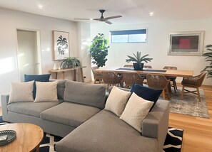 3 Bedroom Apartment (Ensuite) | Living area