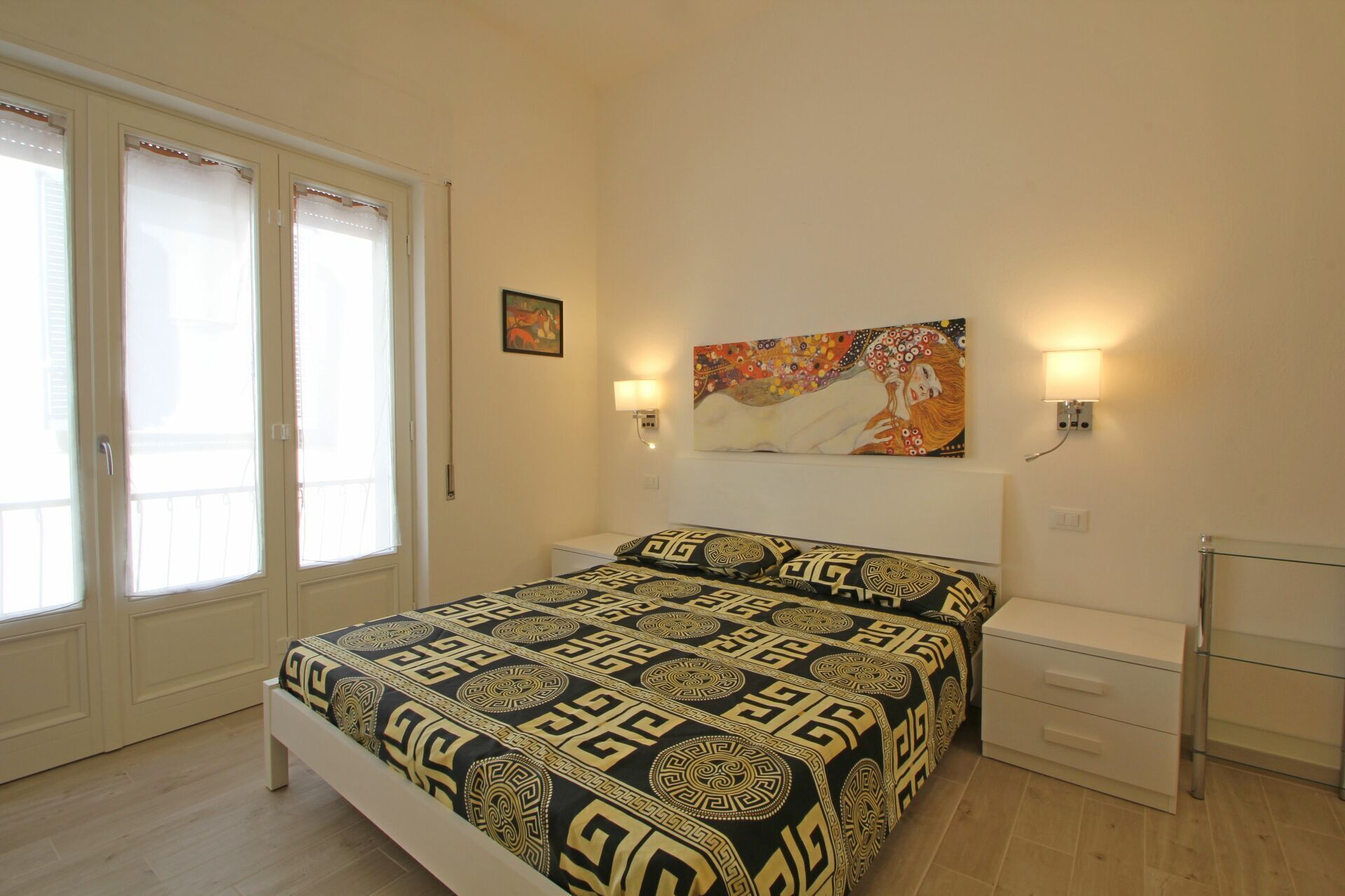 2 bedrooms, iron/ironing board, travel crib, free WiFi