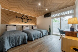 1 間臥室、獨特裝潢、布置獨特、書桌