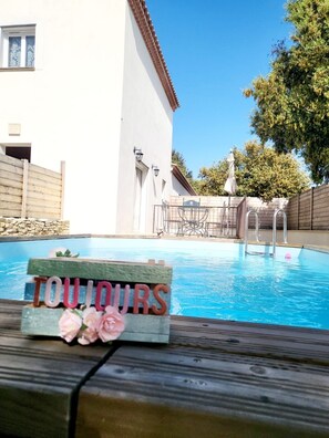 Piscina a l'aire lliure